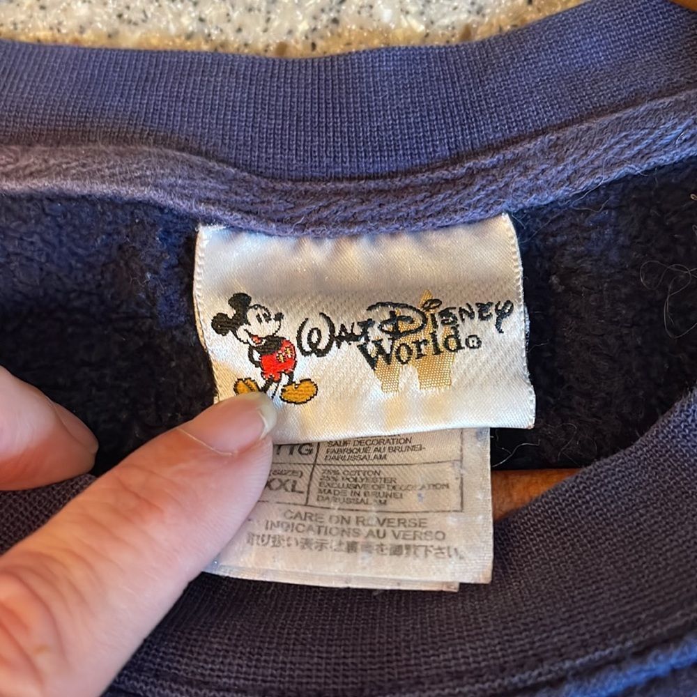 DISNEY Vintage Sweatshirt - Picture 3 of 11